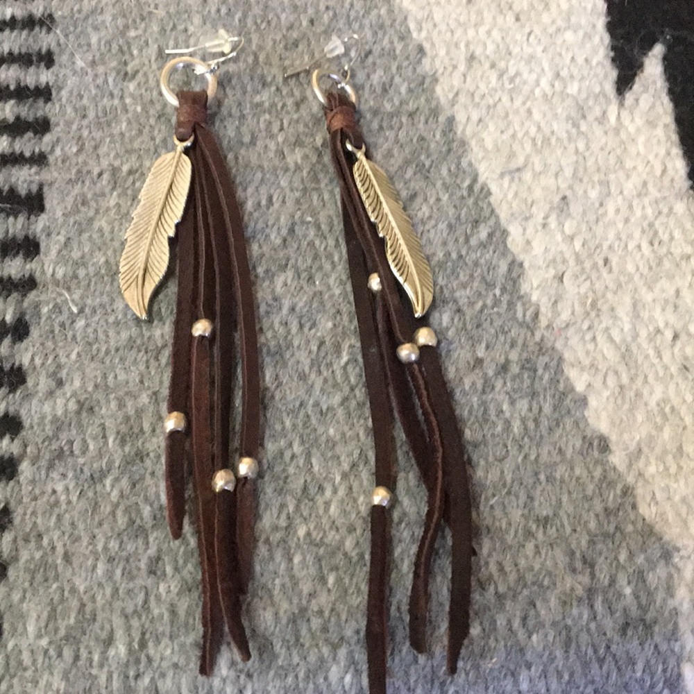 🌵 Tribal shoulder dusters